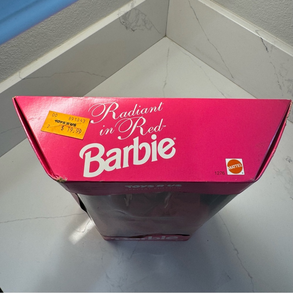 1992 Mattel #1276 Barbie doll Toys R Us Special Edition Radiant in Red Head - Picture 5 of 12